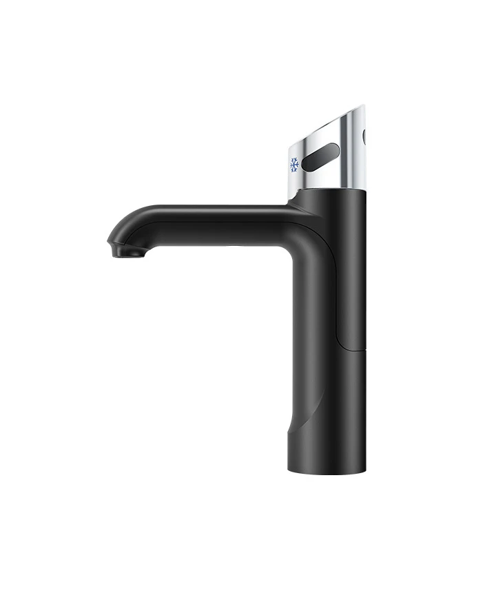 Zip Hydrotap G5 C40 Touch-Free Wave Chilled - Matte Black 4 Zip Hydrotap G5 C40 Touch-Free Wave Chilled - Matte Black - Image 2